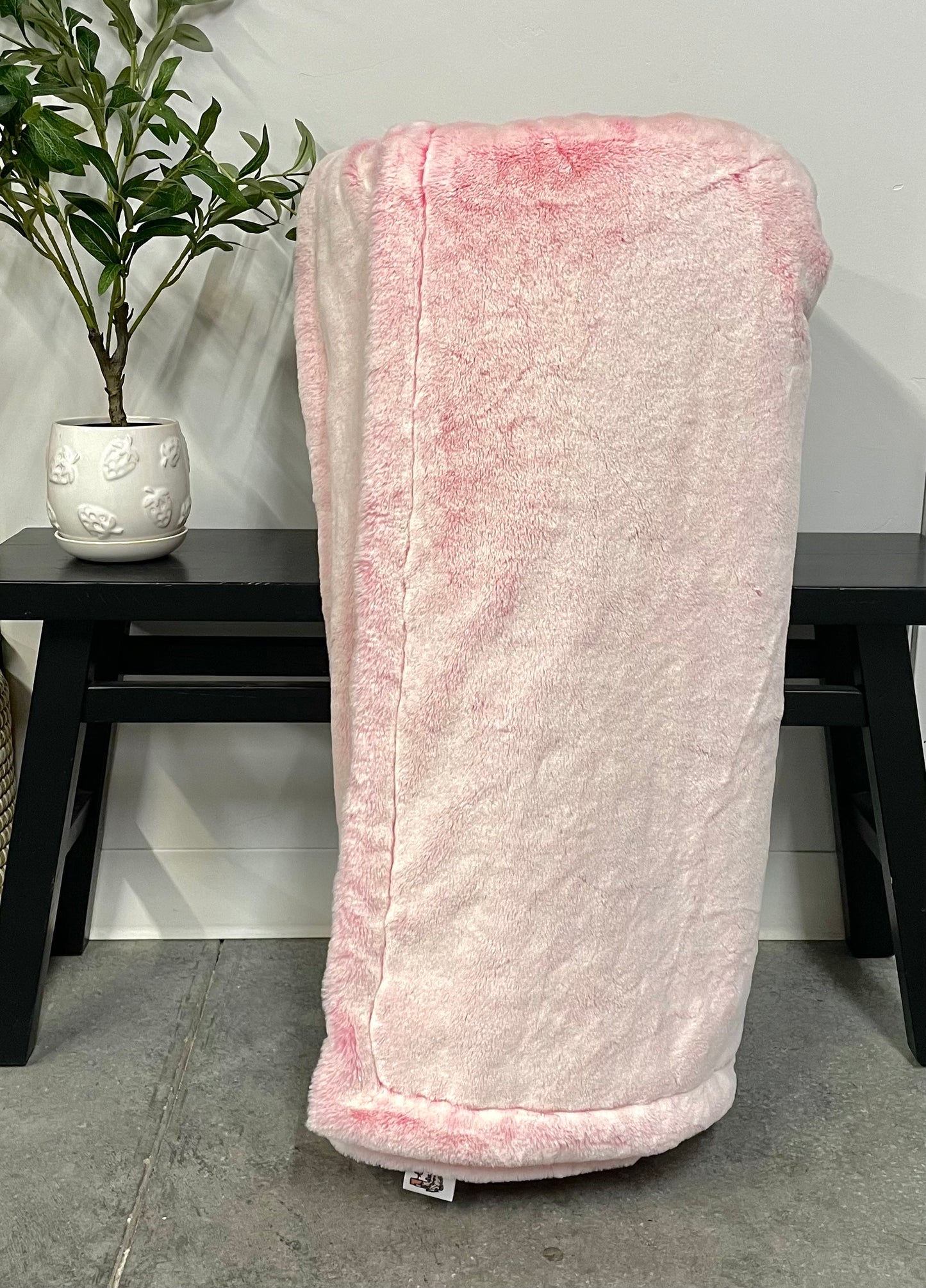 Pink Lemonade Frosted Baby Seal Throw *RTS*