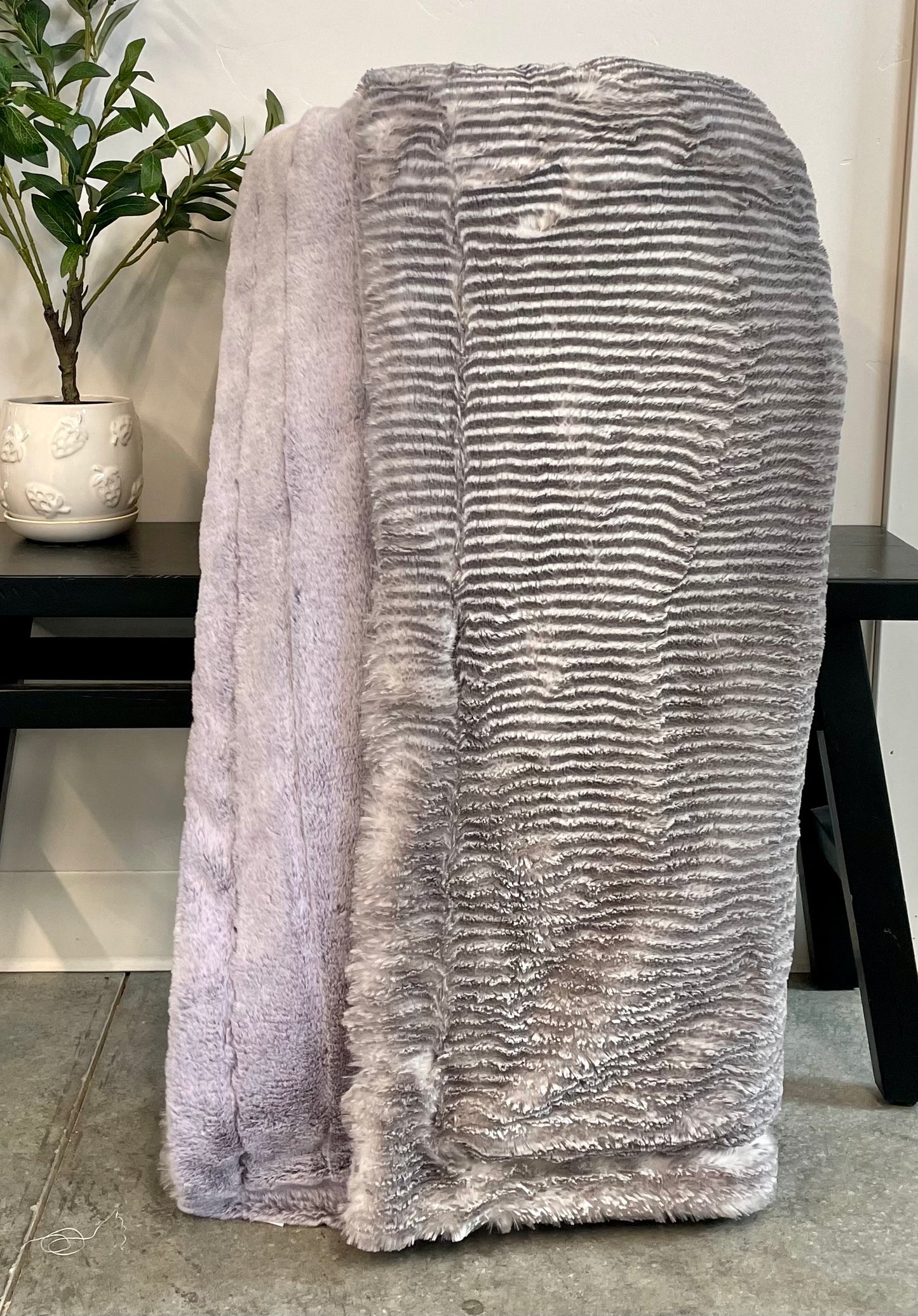 Tinsel Arctic Owl Throw *RTS*