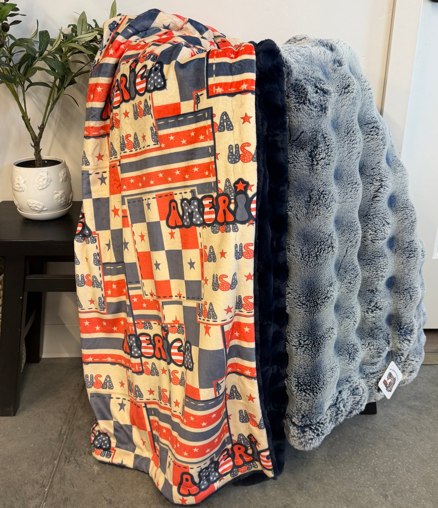 GRACE POINTS USA bundle - 2 Throw Blankets