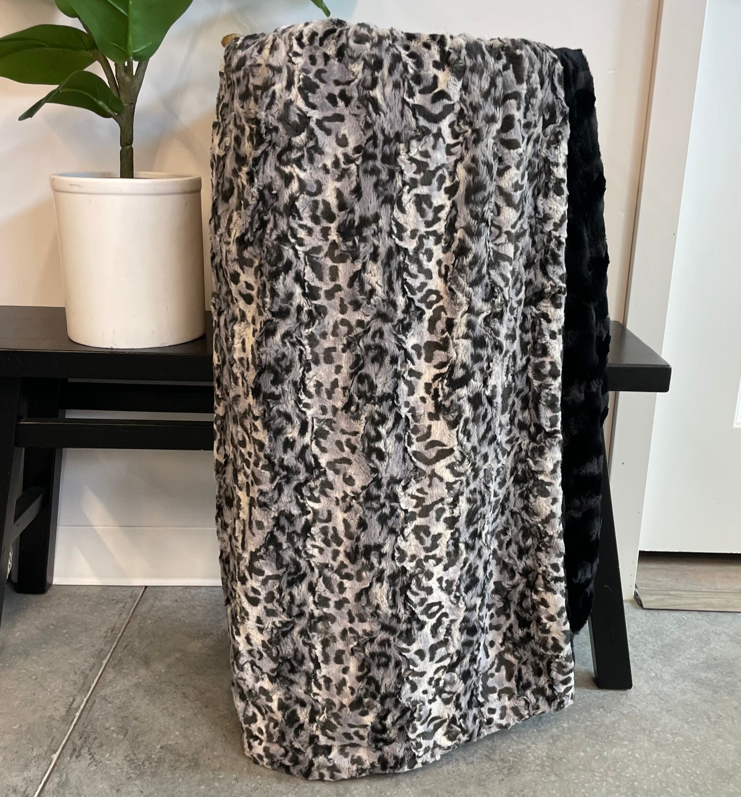 Gray/Black Bobcat Adult *RTS*