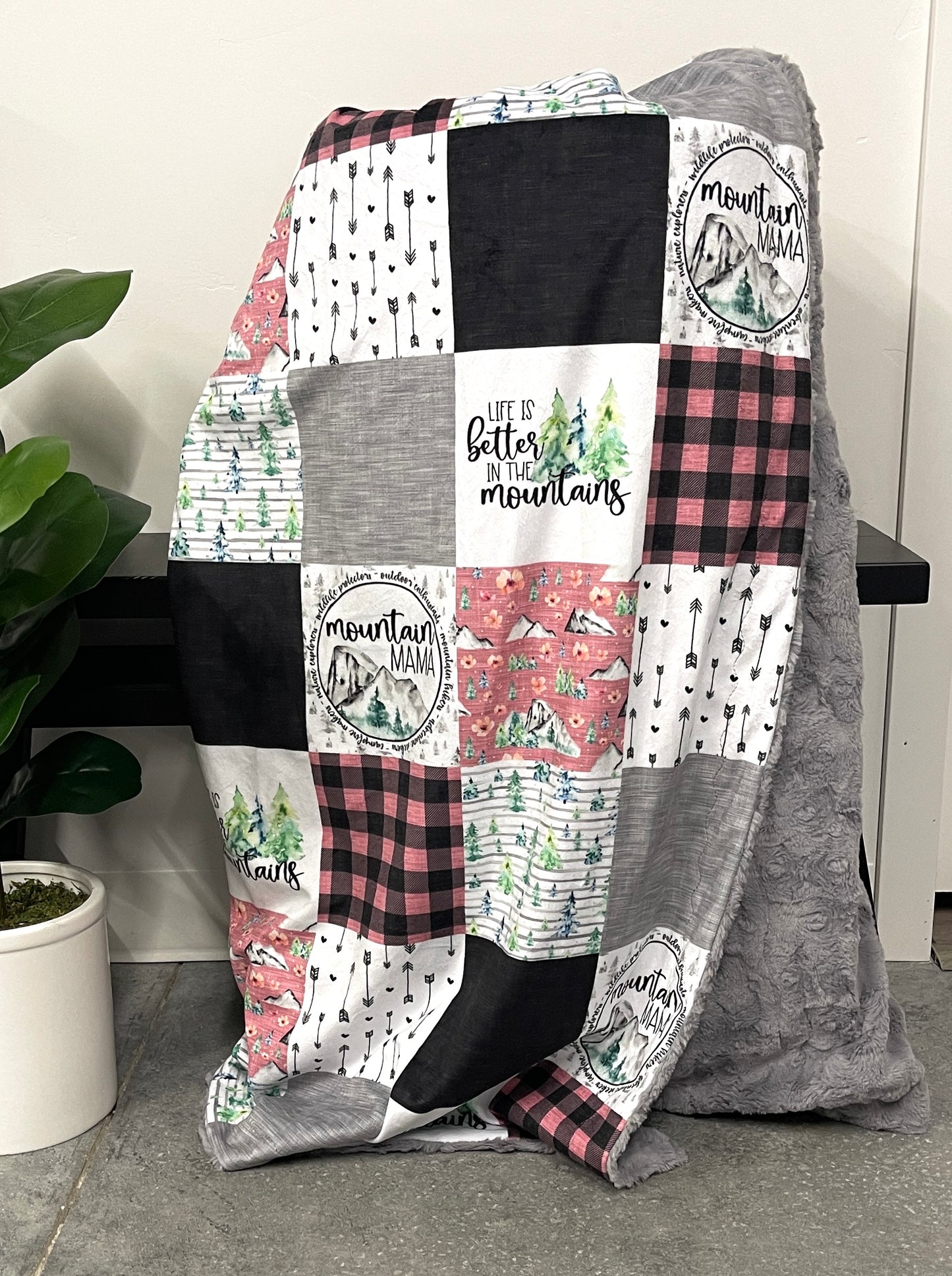 Mountain Mama Pink Blanket *PREORDER*