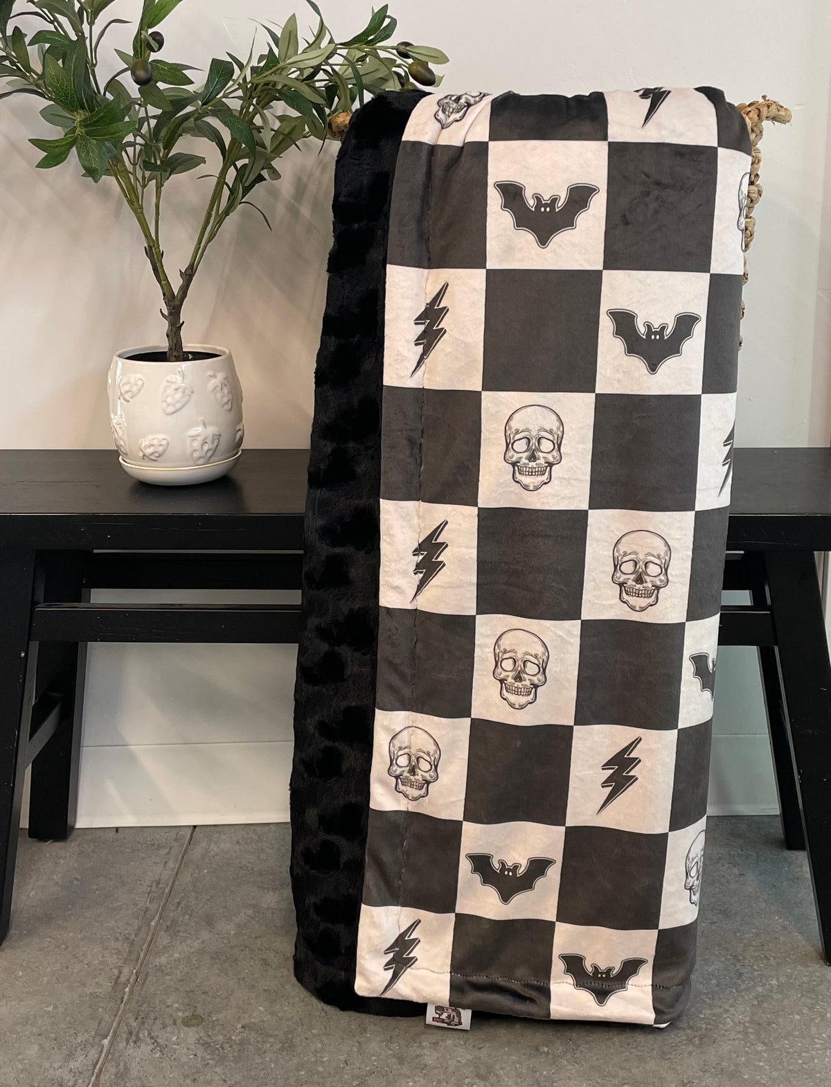 GRACE POINTS This or That HALLOWEEN Throw Blanket