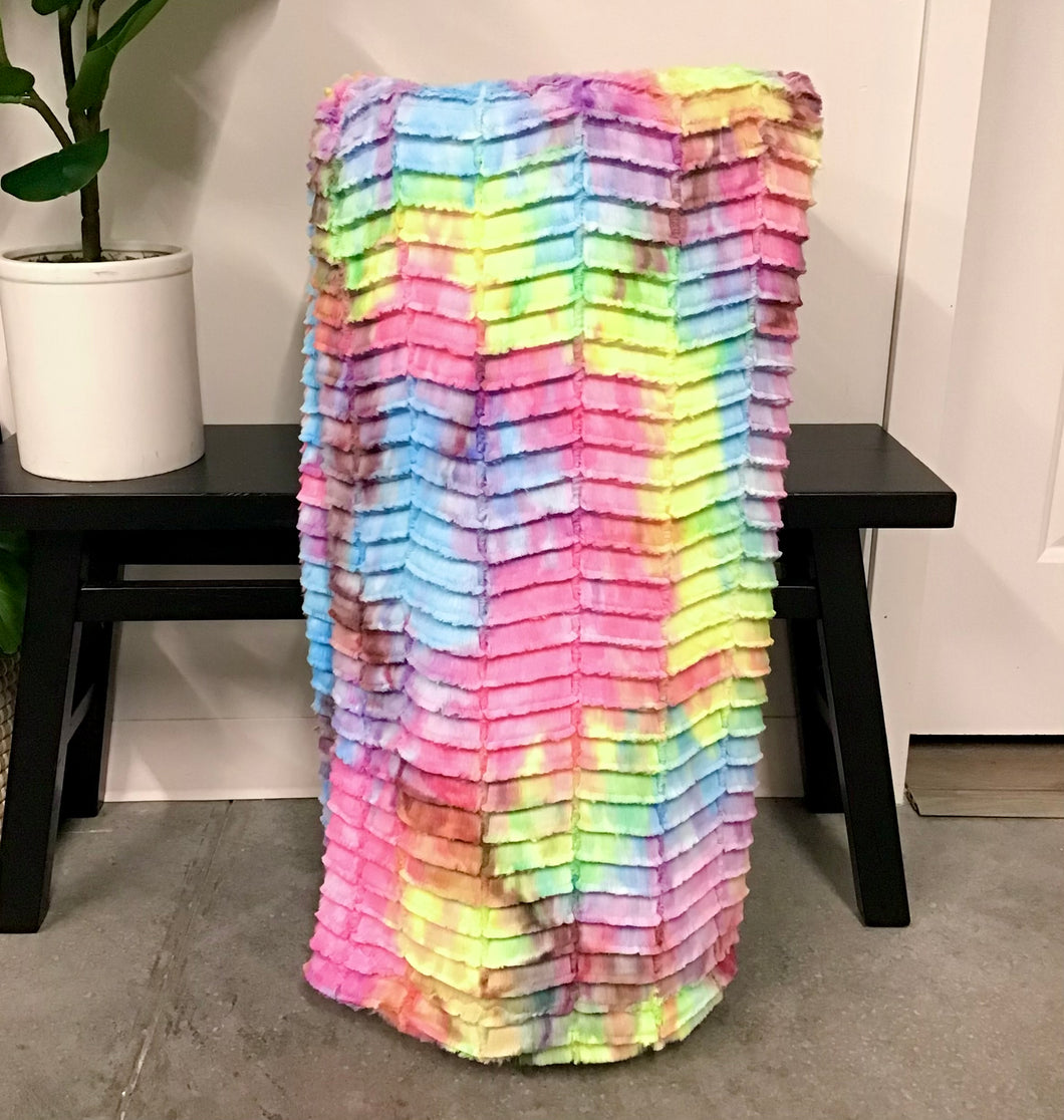 Groovy Juicy Throw Blanket *READY TO SHIP*