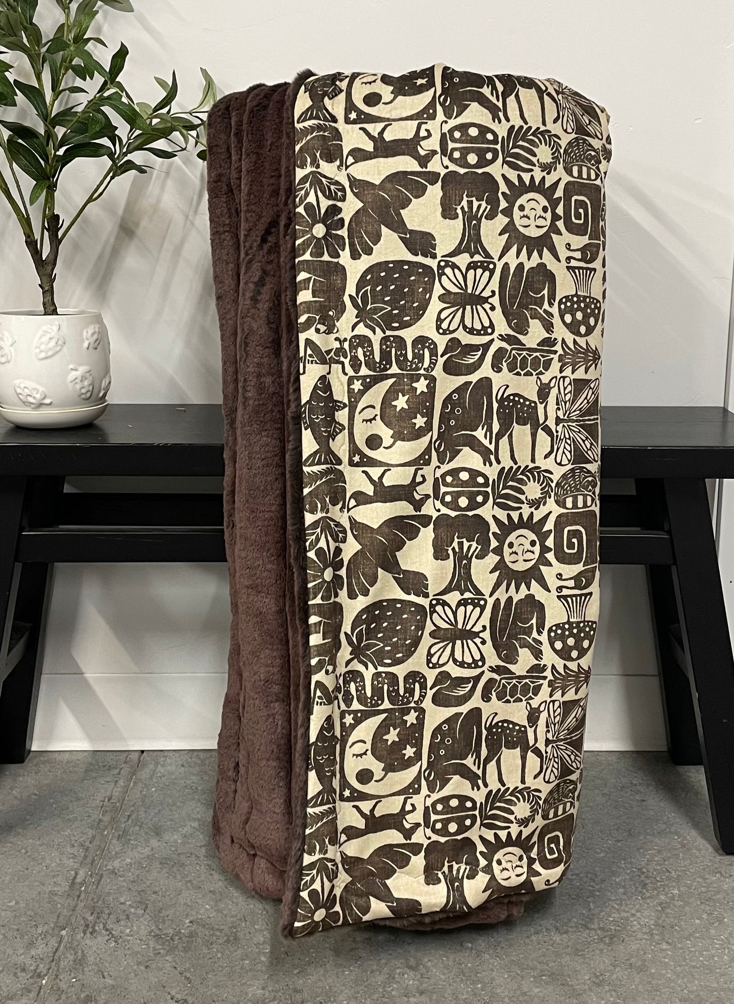 GRACE POINTS This or That Throw Blanket