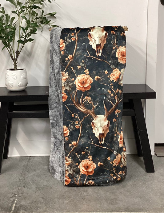 Deer Skull Floral Throw *RTS*)